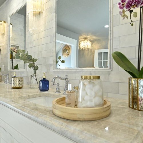 Bathroom Wall Tile Porcelain -  Circle Floor Company in Parma, OH